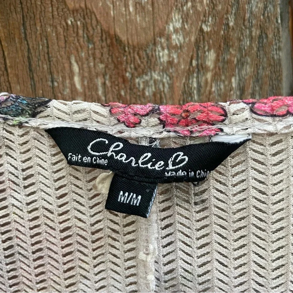 CHARLIE Women’s Pink Cream‎ Floral Loose Fit Floral Cap Sleeve Size Medium - Picture 6 of 8